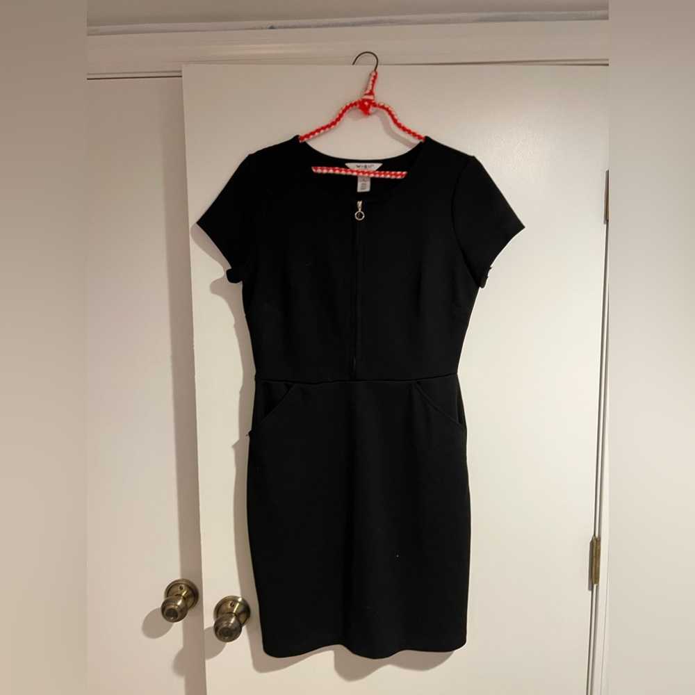 White House Black Market Black Short Sleeved Dress with pockets- worn once